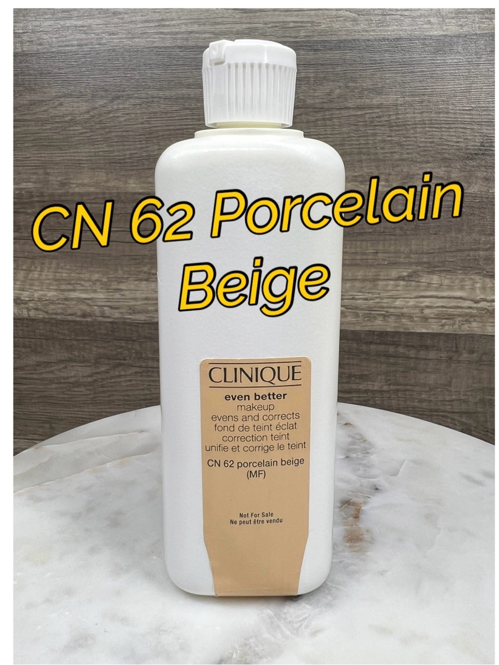 Clinique Even Better Makeup Evens and Corrects Foundation CN 62 Porcelain Beige